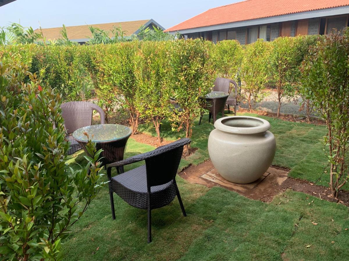 Viveda Wellness Resort Nashik Zewnętrze zdjęcie