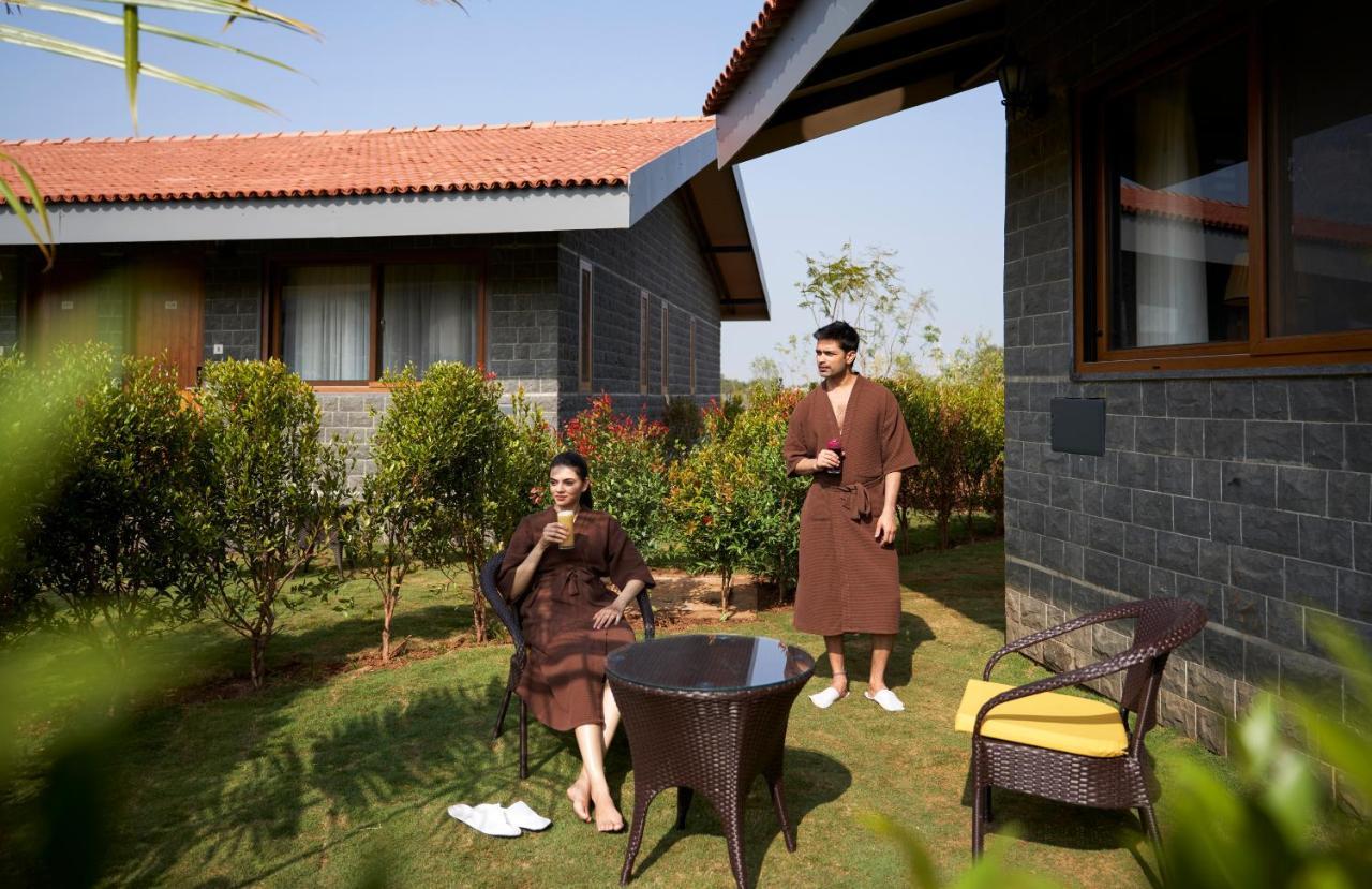 Viveda Wellness Resort Nashik Zewnętrze zdjęcie